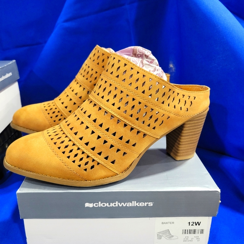 Cloudwalkers Women's camel colored Heeled Mules